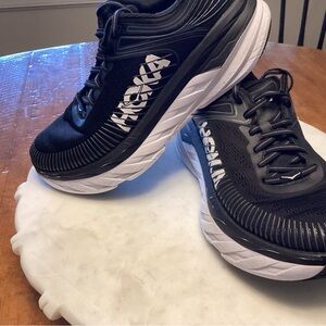 Women’s Hoka Bondi, 8.5 Wide